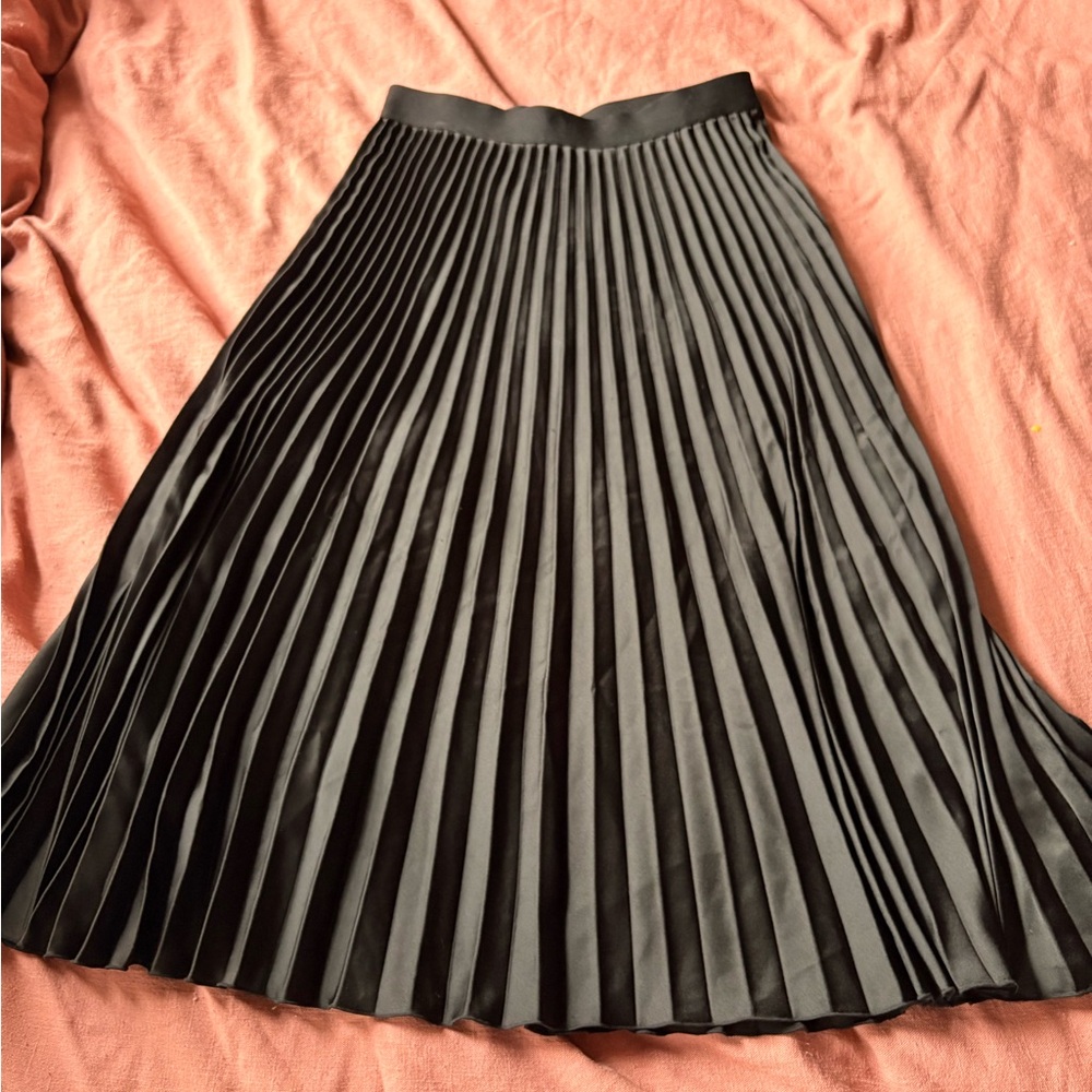 black pleated maxi skirt